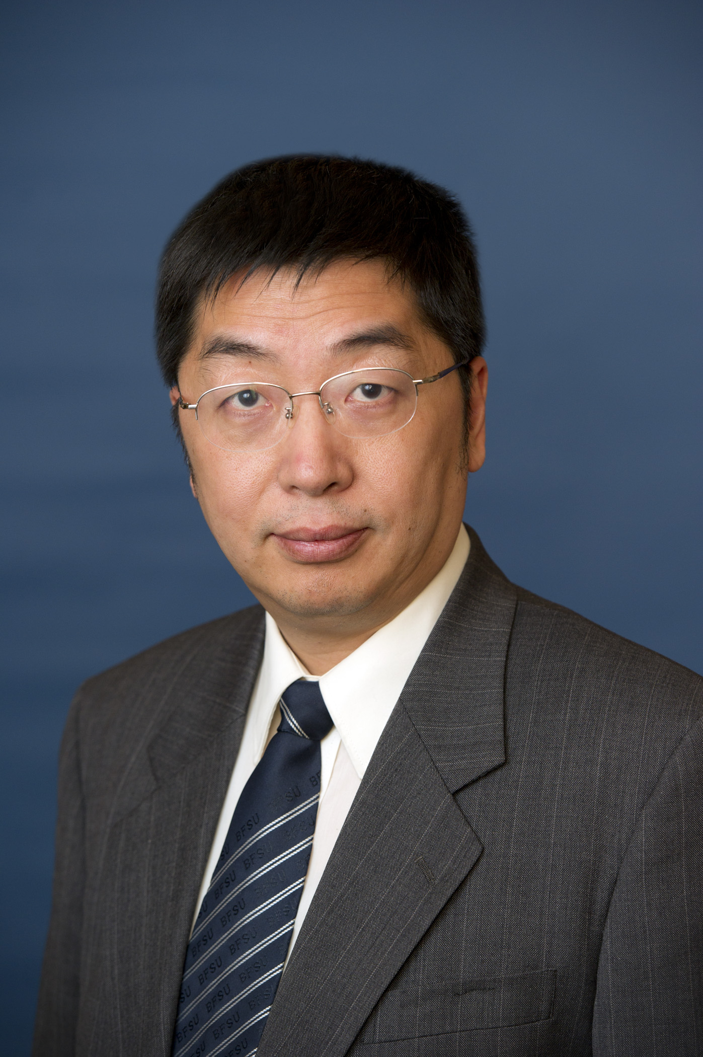 彬 李